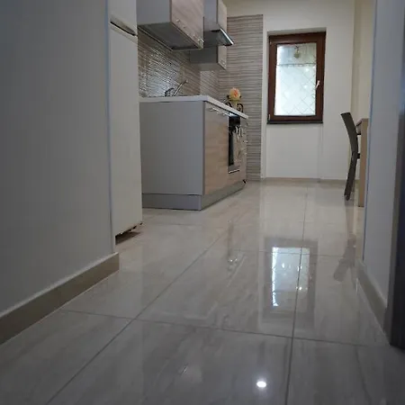 Будинок відпочинку Aiello House *