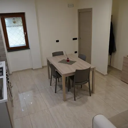 Aiello House Будинок відпочинку Помпеї