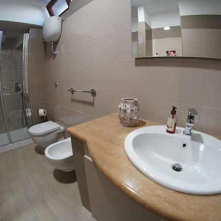 Aiello House Будинок відпочинку Помпеї